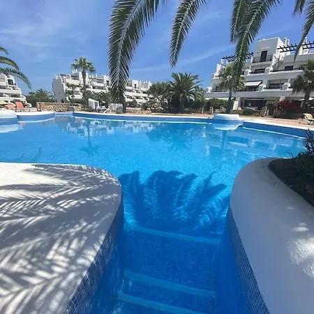 Marina Dor - Cala Egos- Sunny Ground Floor With Large Garden דירה Cala D´Or
