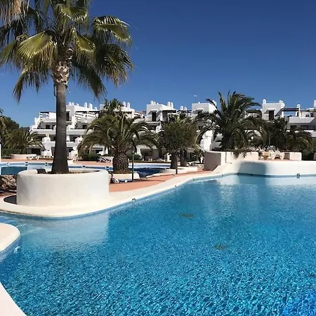 דירה Marina Dor - Cala Egos- Sunny Ground Floor With Large Garden *